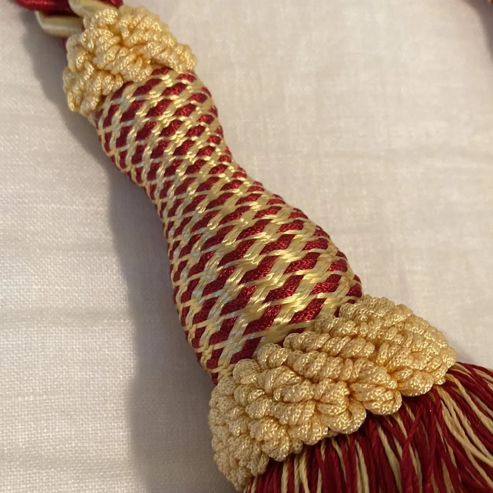Drapery tie back (4) rope and tassels gold burgundy